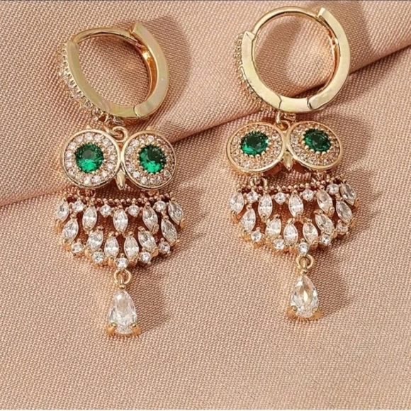 Jewelry - Elegant Gold and Green Owl Earrings In Swarovski Crystals